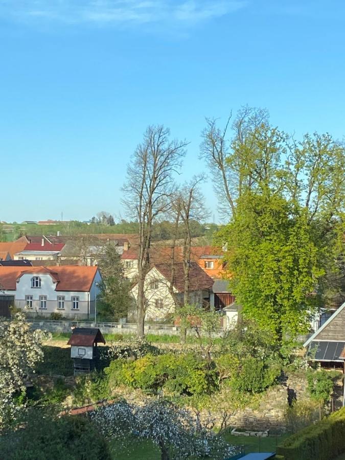 Soběslav Apartman Na Namesti מראה חיצוני תמונה