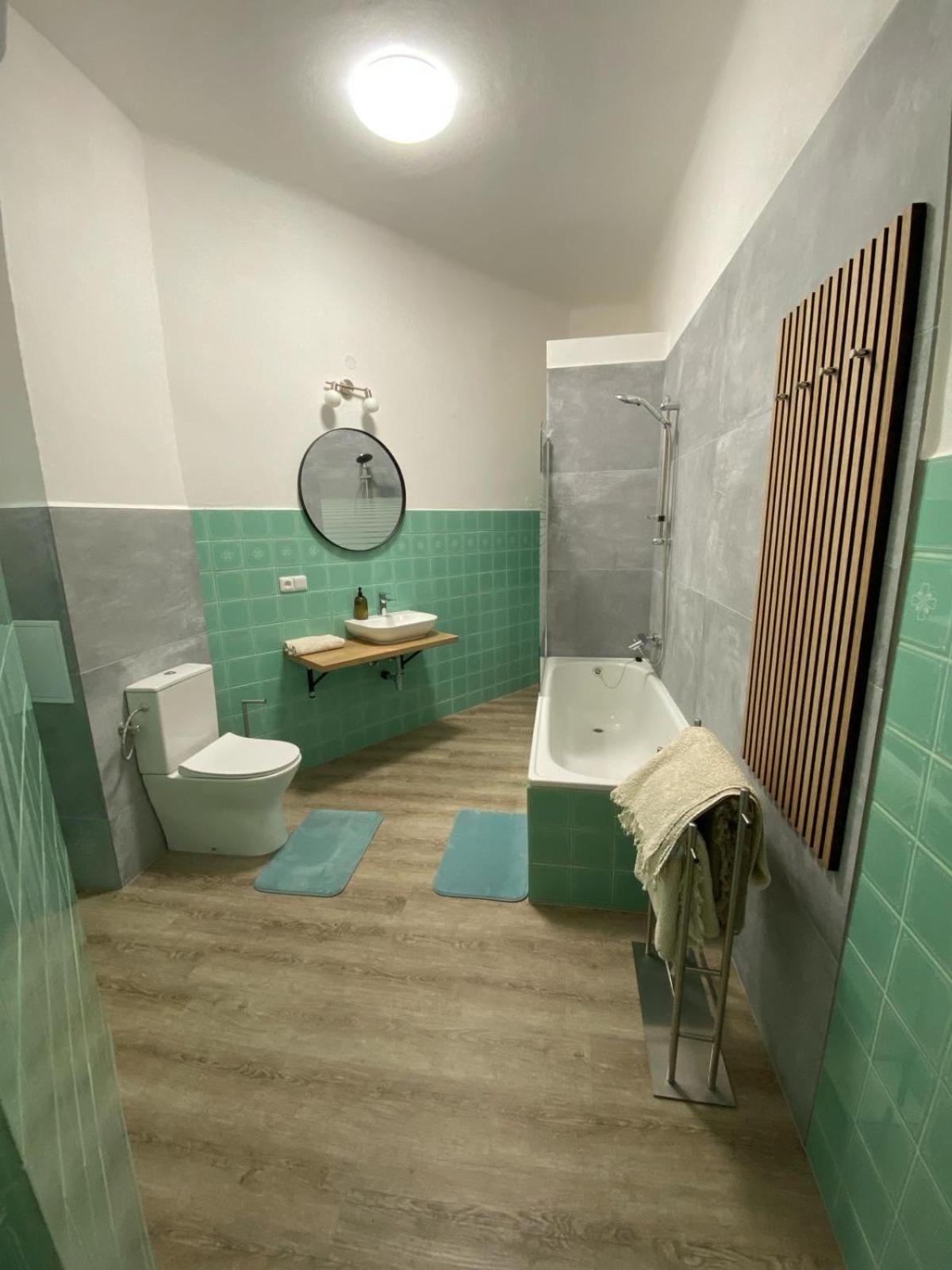 Soběslav Apartman Na Namesti מראה חיצוני תמונה